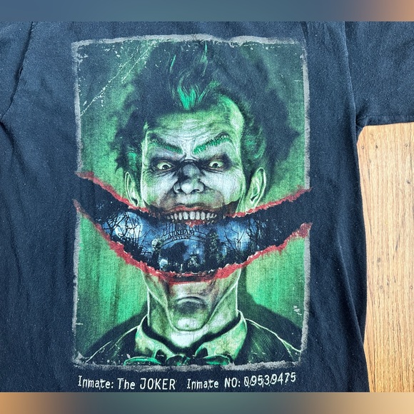 Batman Arkham Asylum The Joker t-shirt - Picture 3 of 6